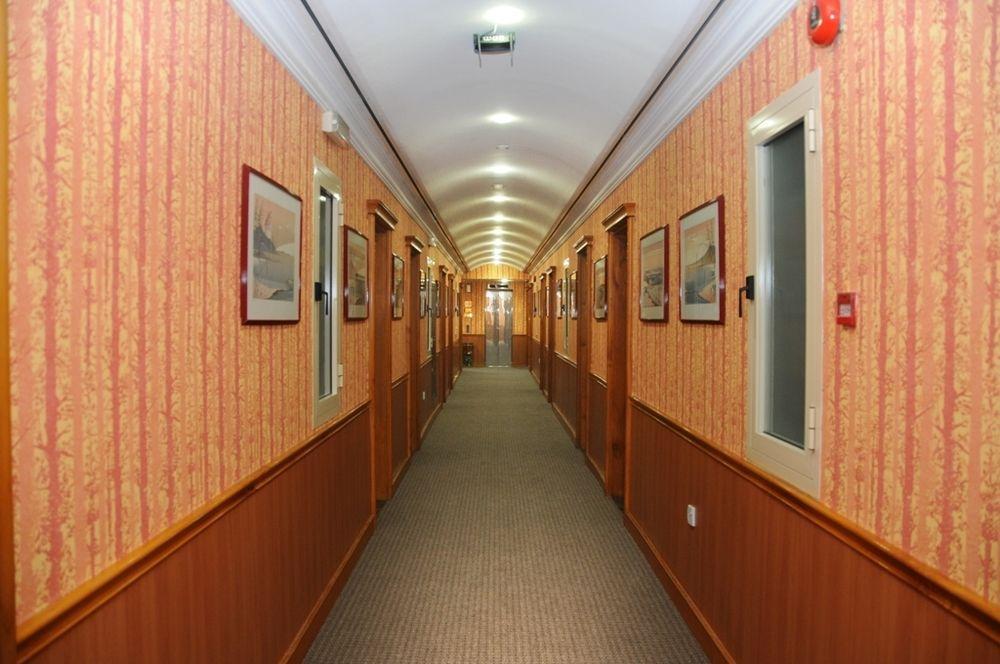 จอนราดโฮเต็ล Hotel ดูไบ ภายนอก รูปภาพ