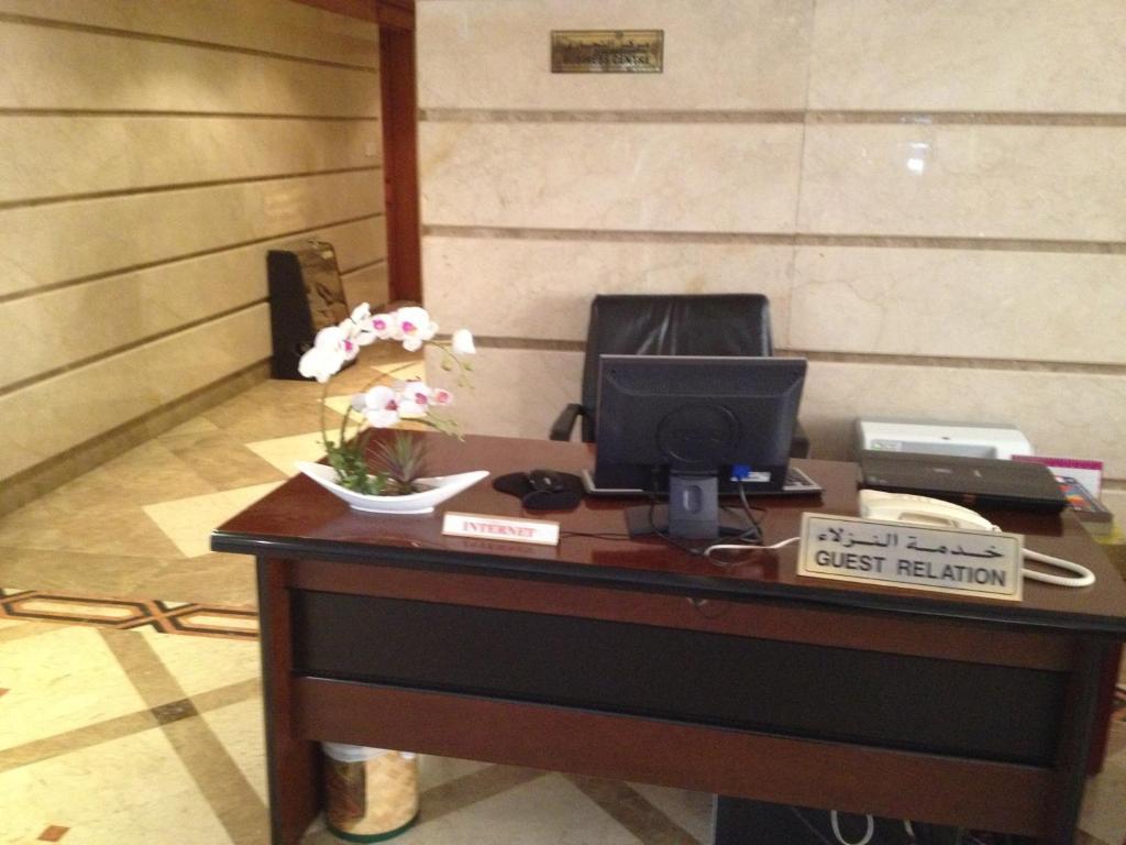 จอนราดโฮเต็ล Hotel ดูไบ ภายนอก รูปภาพ