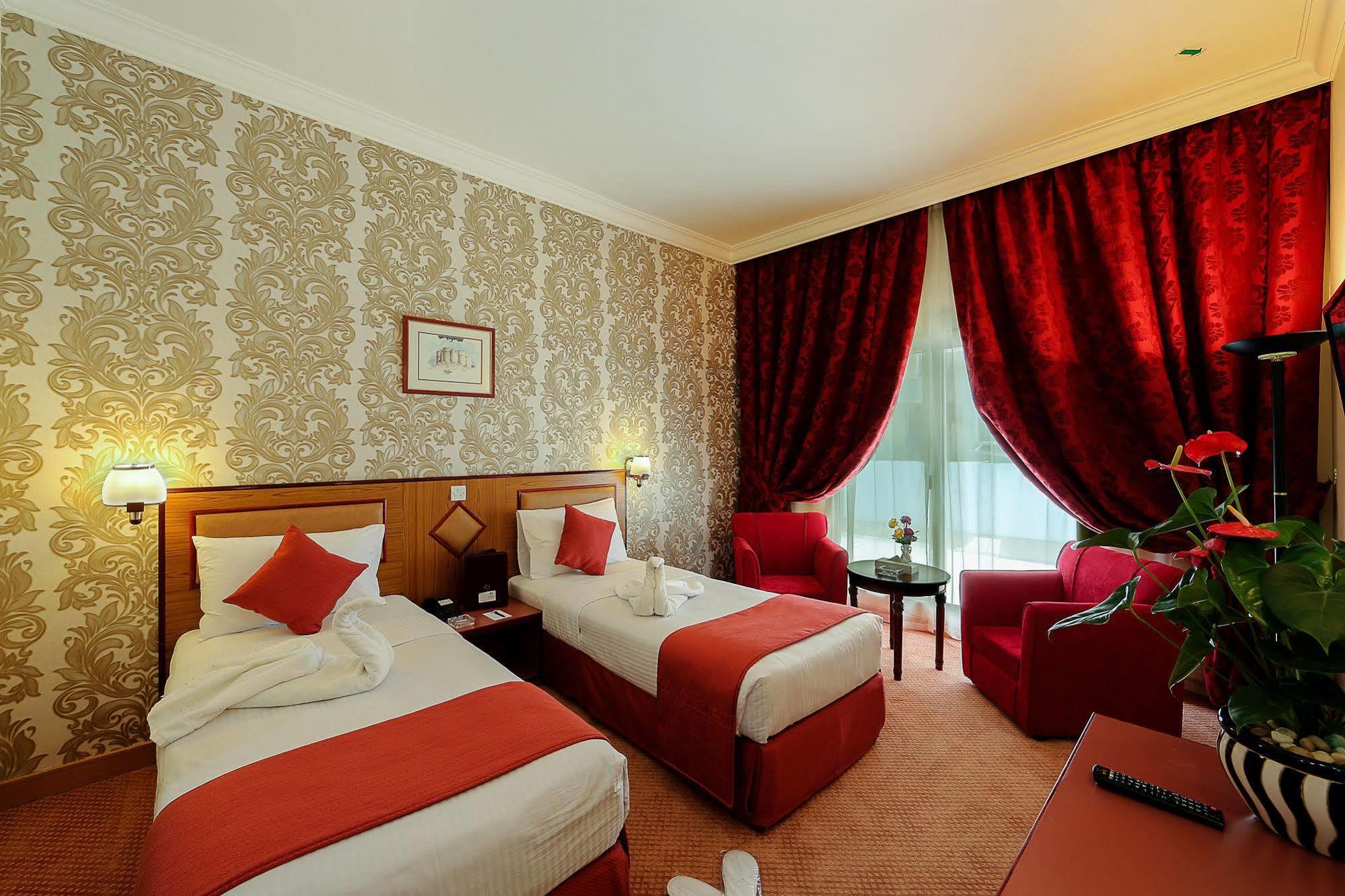จอนราดโฮเต็ล Hotel ดูไบ ภายนอก รูปภาพ