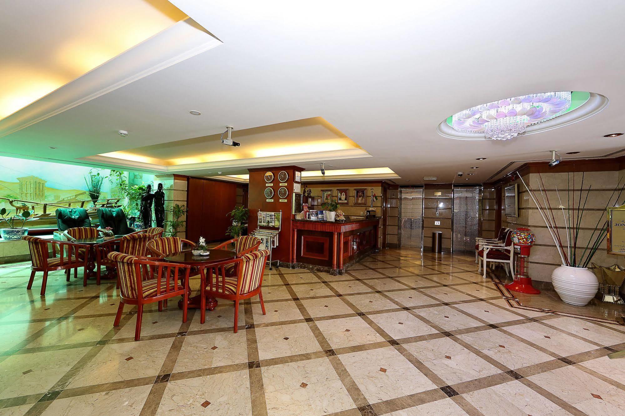 จอนราดโฮเต็ล Hotel ดูไบ ภายนอก รูปภาพ