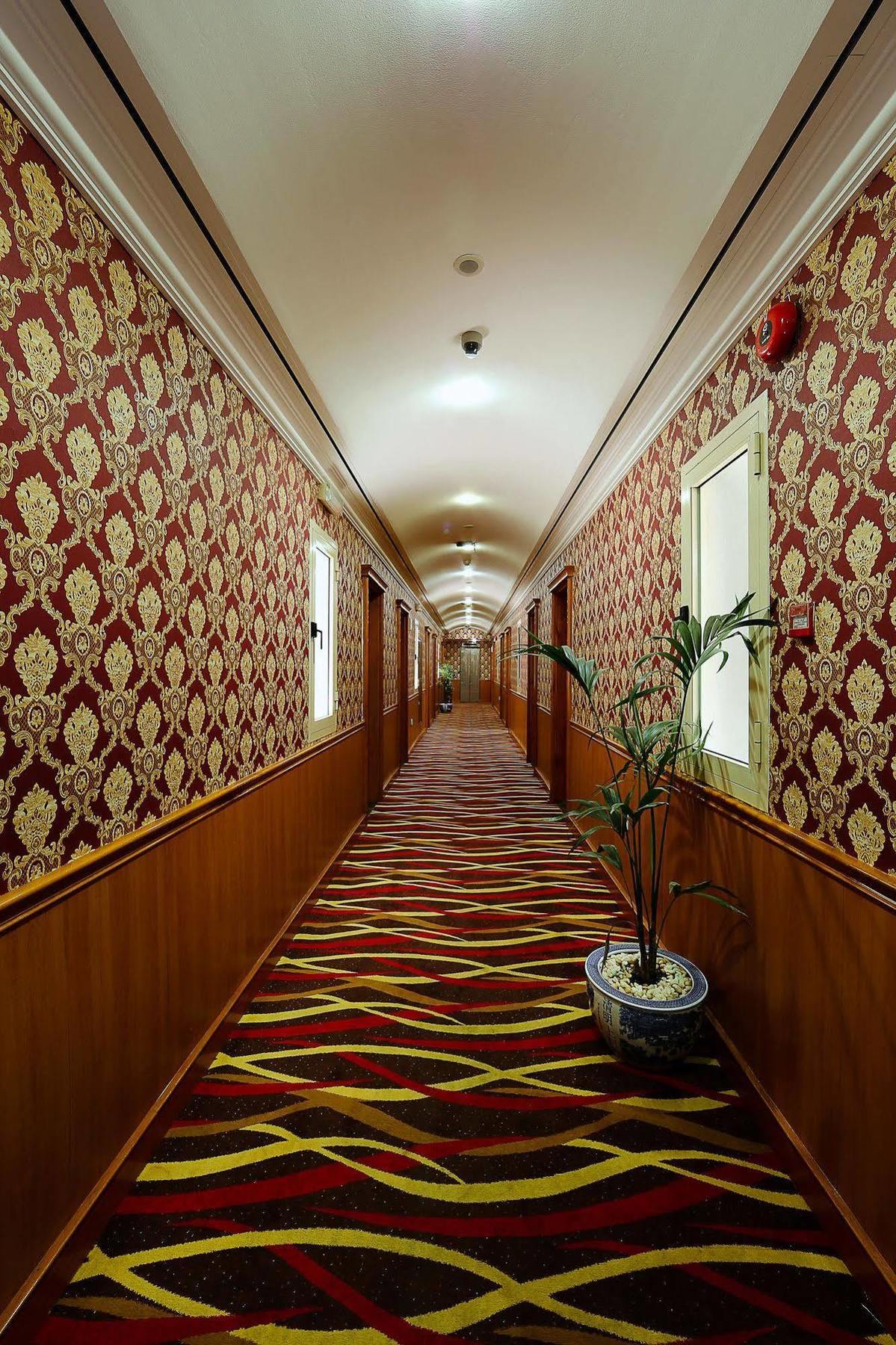 จอนราดโฮเต็ล Hotel ดูไบ ภายนอก รูปภาพ